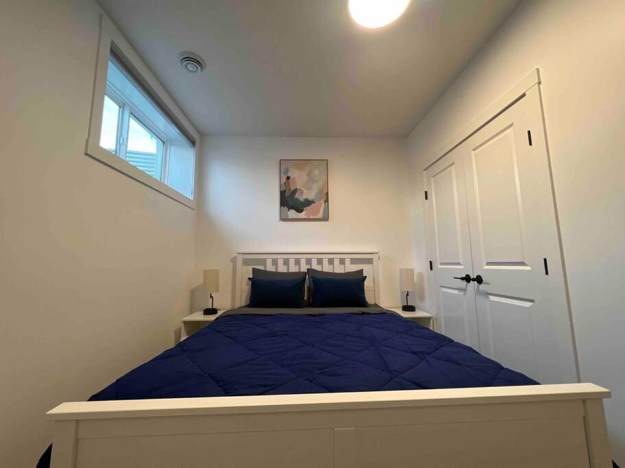 Newly Built 2 Bedroom Suite With Free Parking - Close To Banff National Park, Calgary Luaran gambar